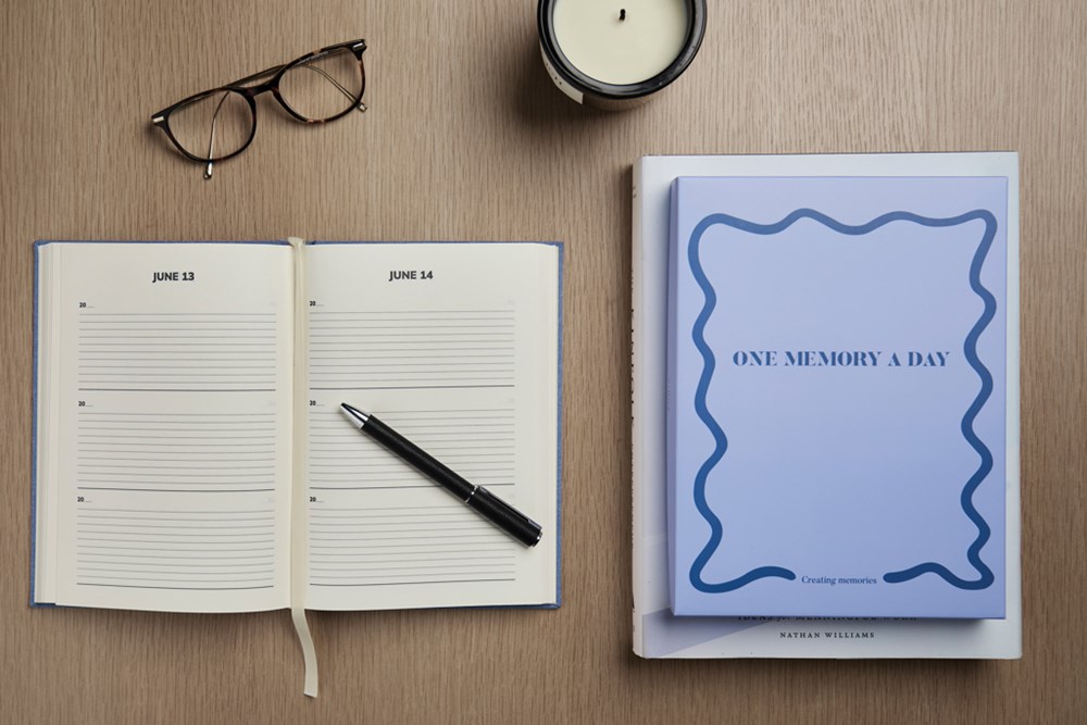 VINGA One memory a day GRS gerecycled papieren dagboek
